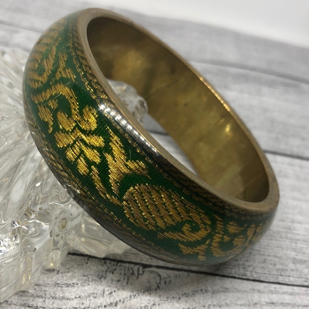 Vintage lucite bangle bracelet with fabric inlay boho festival statement